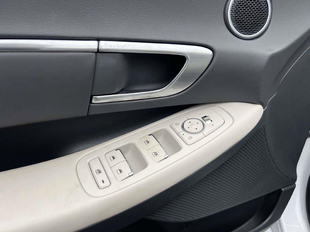 2023 Hyundai Sonata SEL - Photo 17