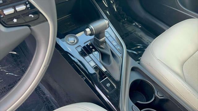 2023 Kia Niro EX Touring