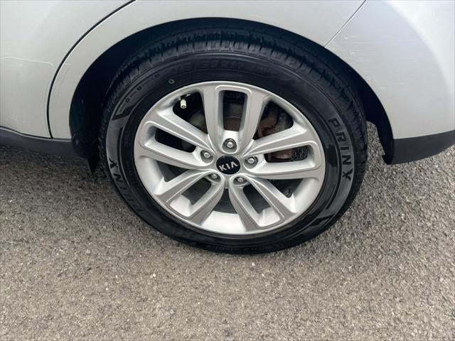 2017 Kia Soul +