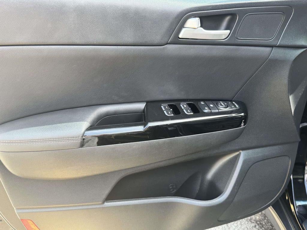 2022 Kia Sportage EX