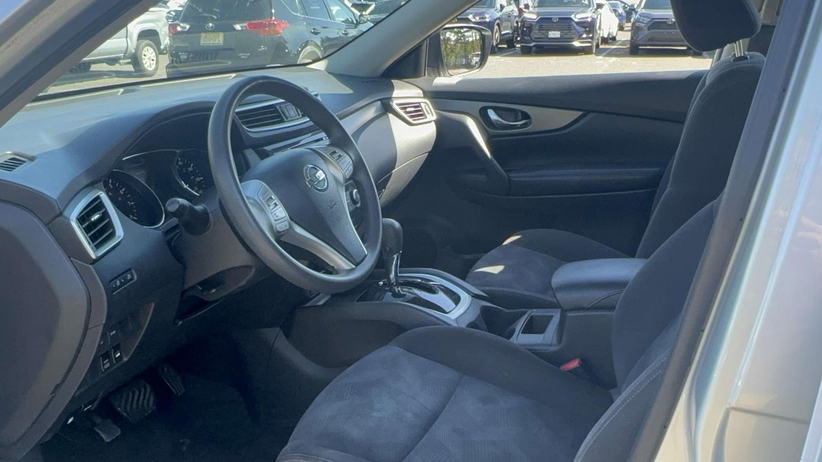2015 Nissan Rogue S