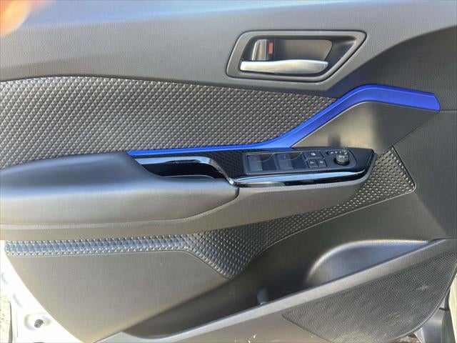 2021 Toyota C-HR XLE