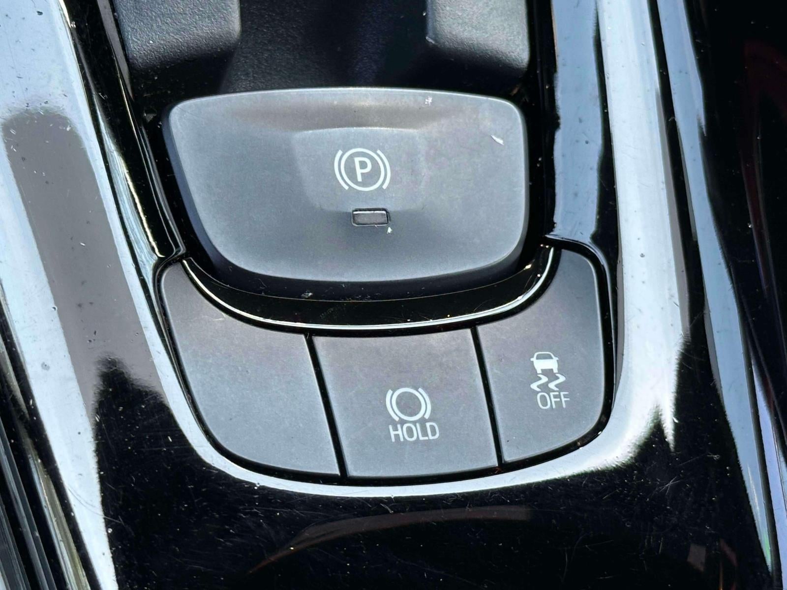 2022 Toyota C-HR XLE