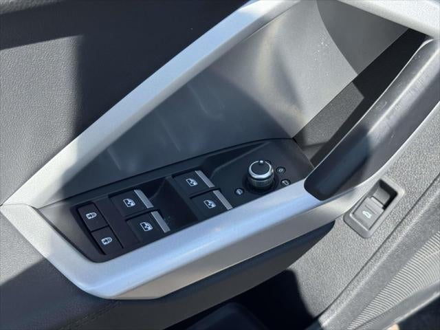 2023 Audi Q3 Premium 40 TFSI quattro Tiptronic