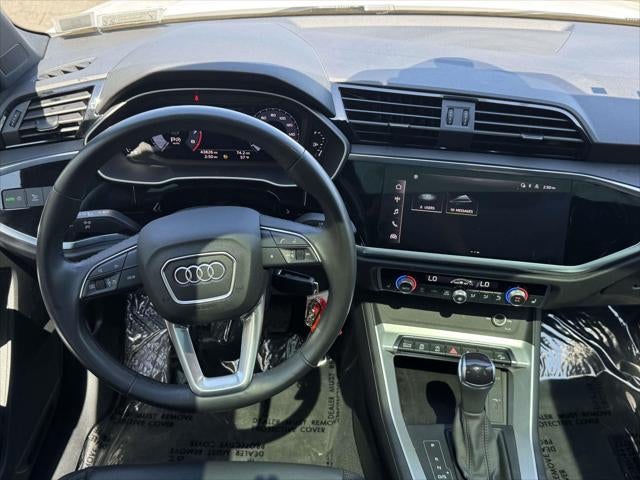 2023 Audi Q3 Premium 40 TFSI quattro Tiptronic