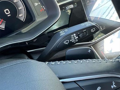 2020 Audi Q8 Premium Plus 55 TFSI quattro Tiptronic