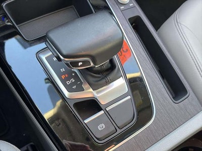 2022 Audi Q5 Premium 45 TFSI S line quattro S tronic
