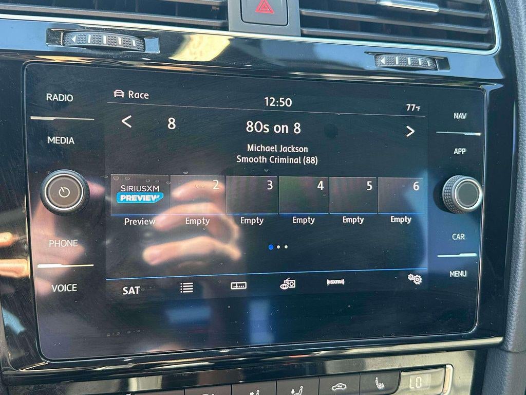 2019 Volkswagen Golf R 2.0T w/DCC Navigation