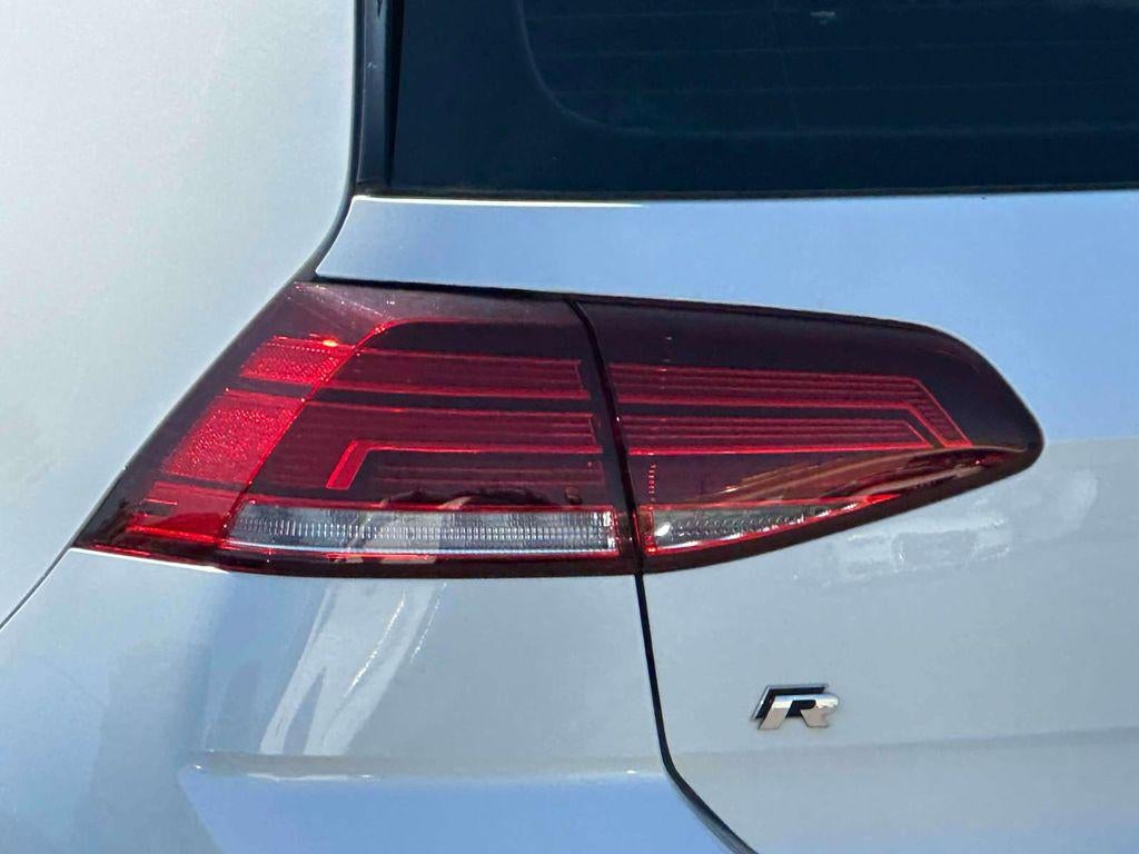 2019 Volkswagen Golf R 2.0T w/DCC Navigation