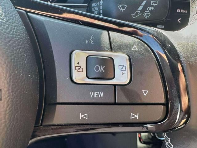 2019 Volkswagen Golf R 2.0T w/DCC Navigation