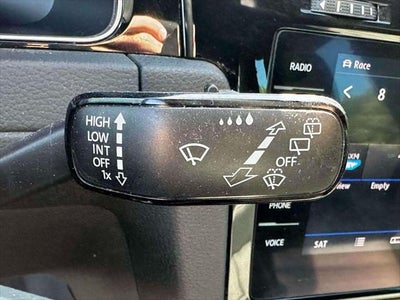 2019 Volkswagen Golf R 2.0T w/DCC Navigation
