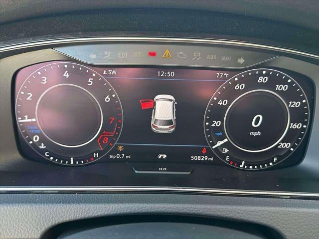 2019 Volkswagen Golf R 2.0T w/DCC Navigation