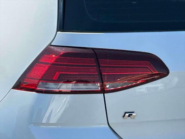 2019 Volkswagen Golf R 2.0T w/DCC Navigation