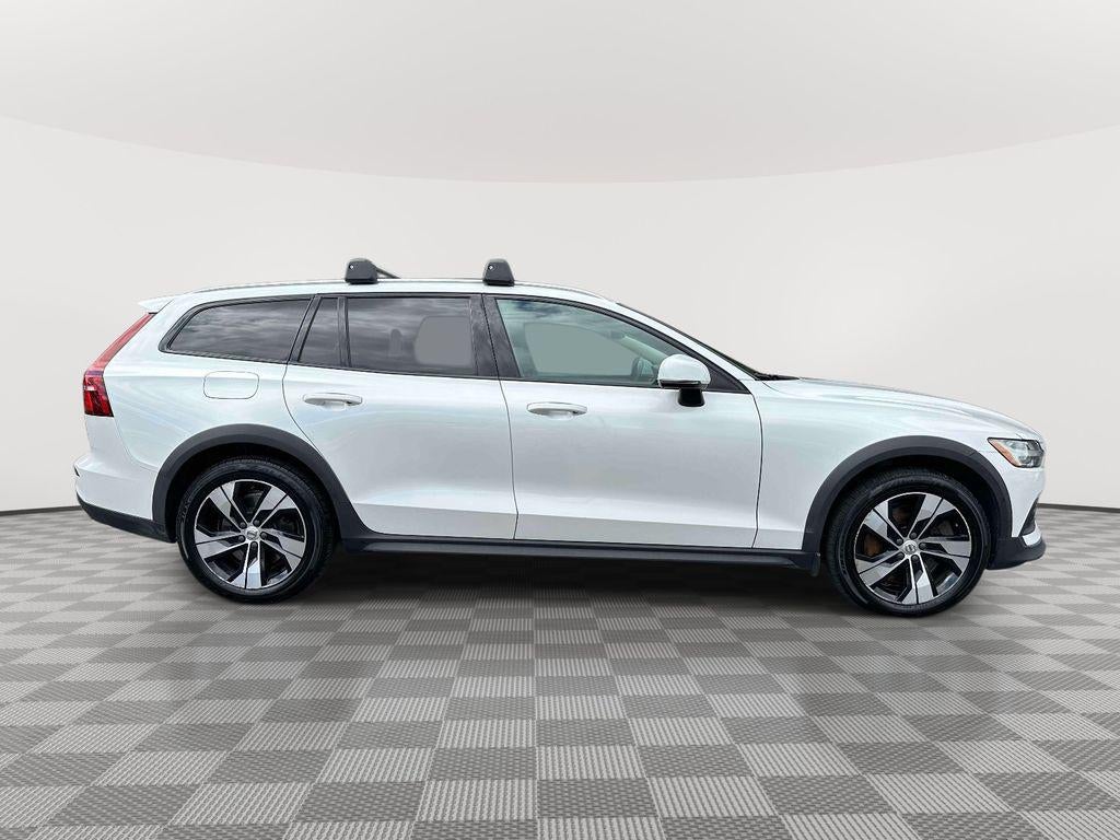 2020 Volvo V60 Cross Country T5