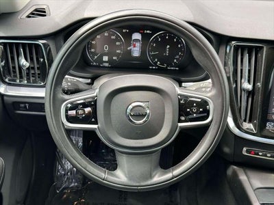2020 Volvo V60 Cross Country T5