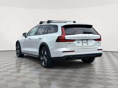 2020 Volvo V60 Cross Country T5