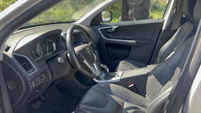2016 Volvo XC60 T5 Premier