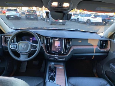 2024 Volvo XC60 B5 Plus Dark Theme