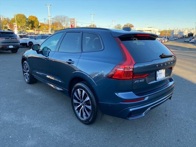 2024 Volvo XC60 B5 Plus Dark Theme