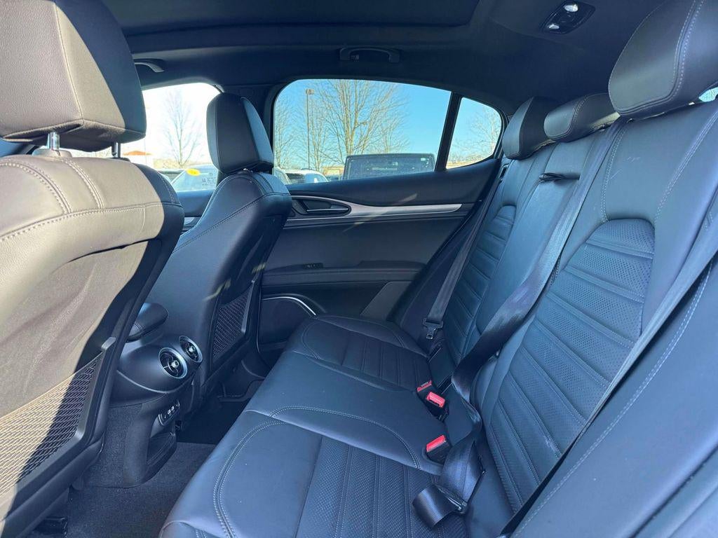 2023 Alfa Romeo Stelvio Veloce AWD