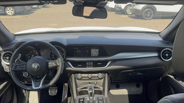 2023 Alfa Romeo Stelvio Veloce AWD