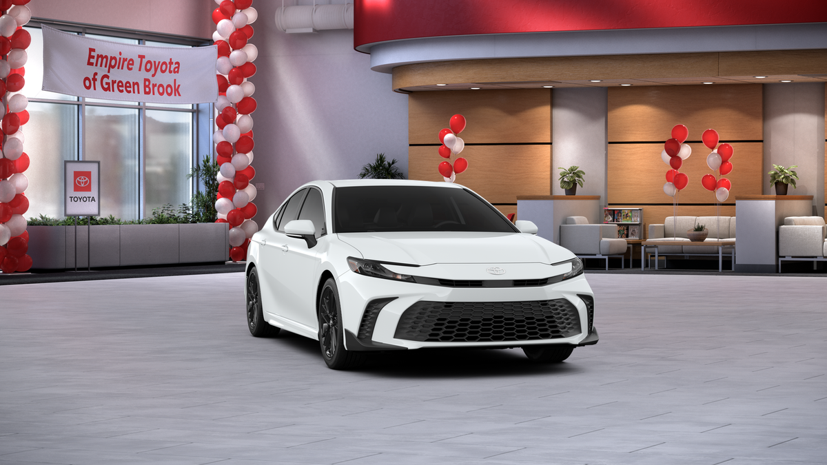 2026 Toyota Camry SE AWD