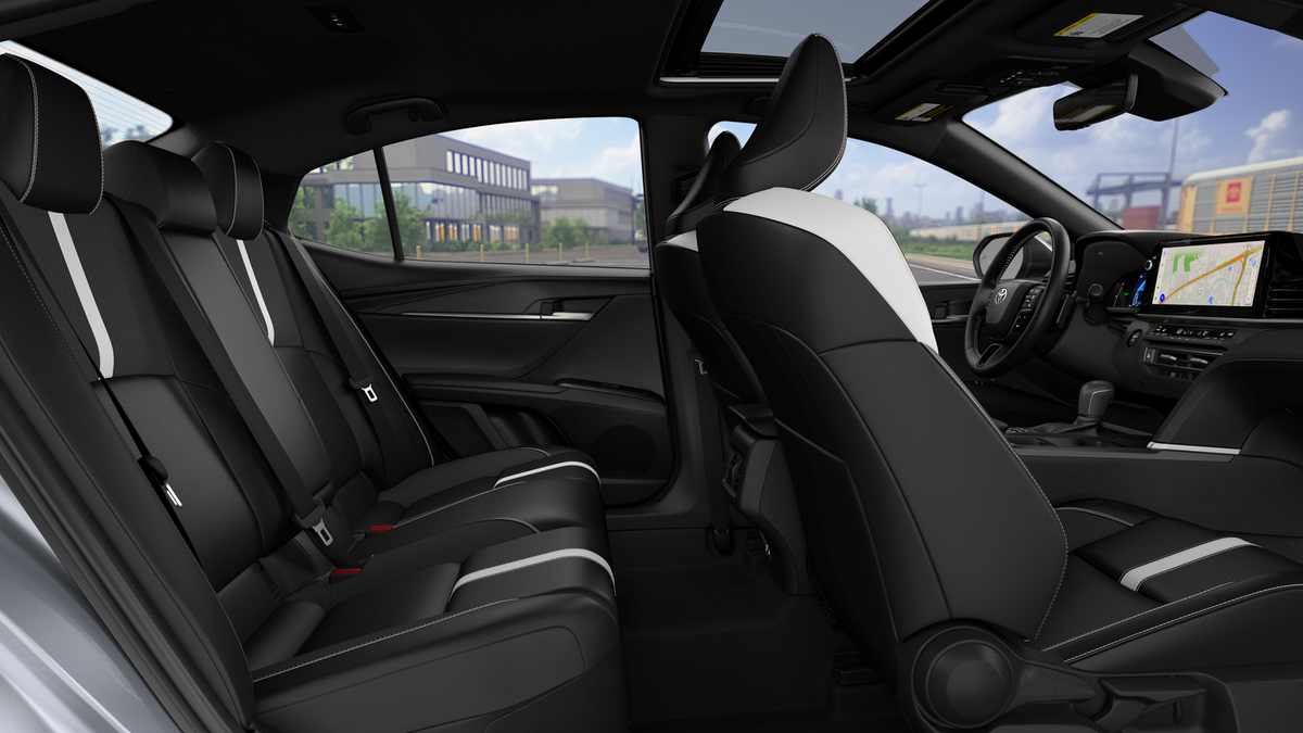 2026 Toyota Camry SE AWD