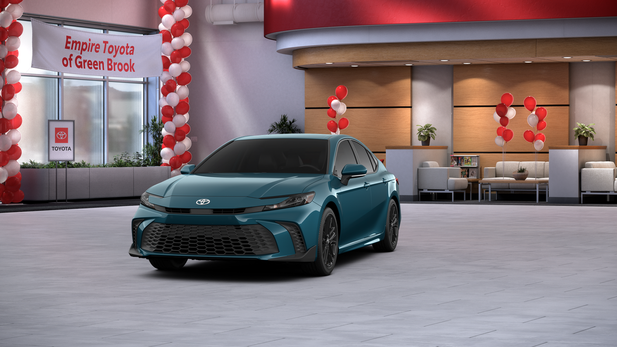 2026 Toyota Camry SE AWD