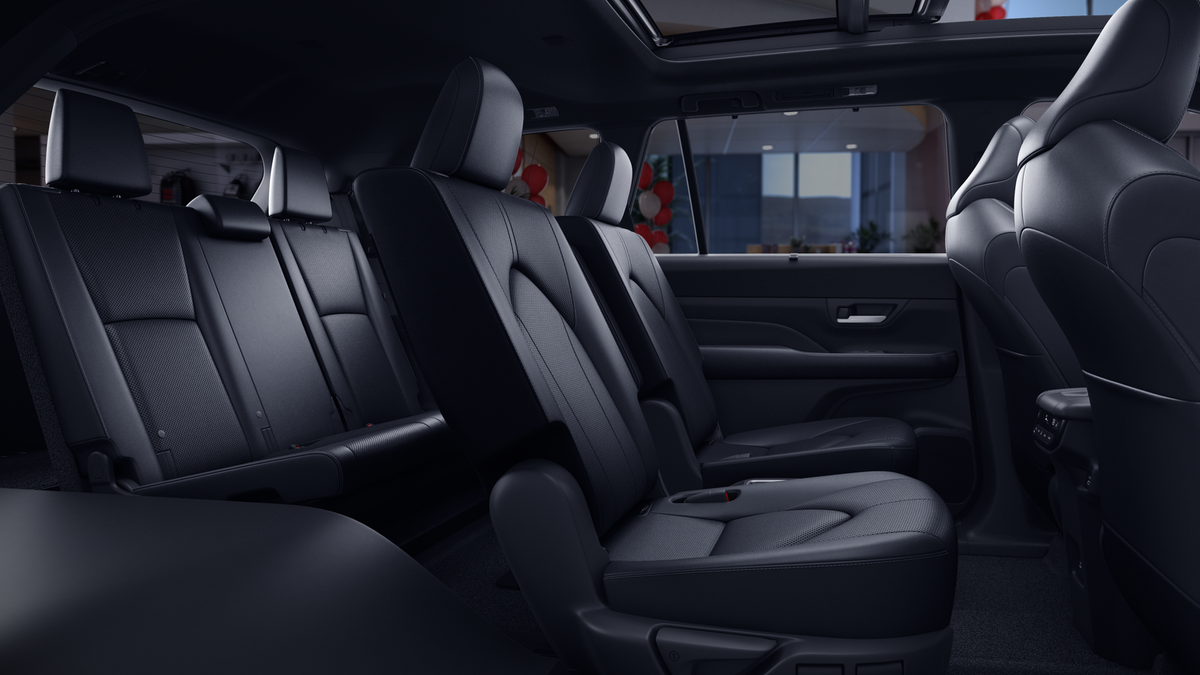 2026 Toyota Grand Highlander Hybrid Nightshade