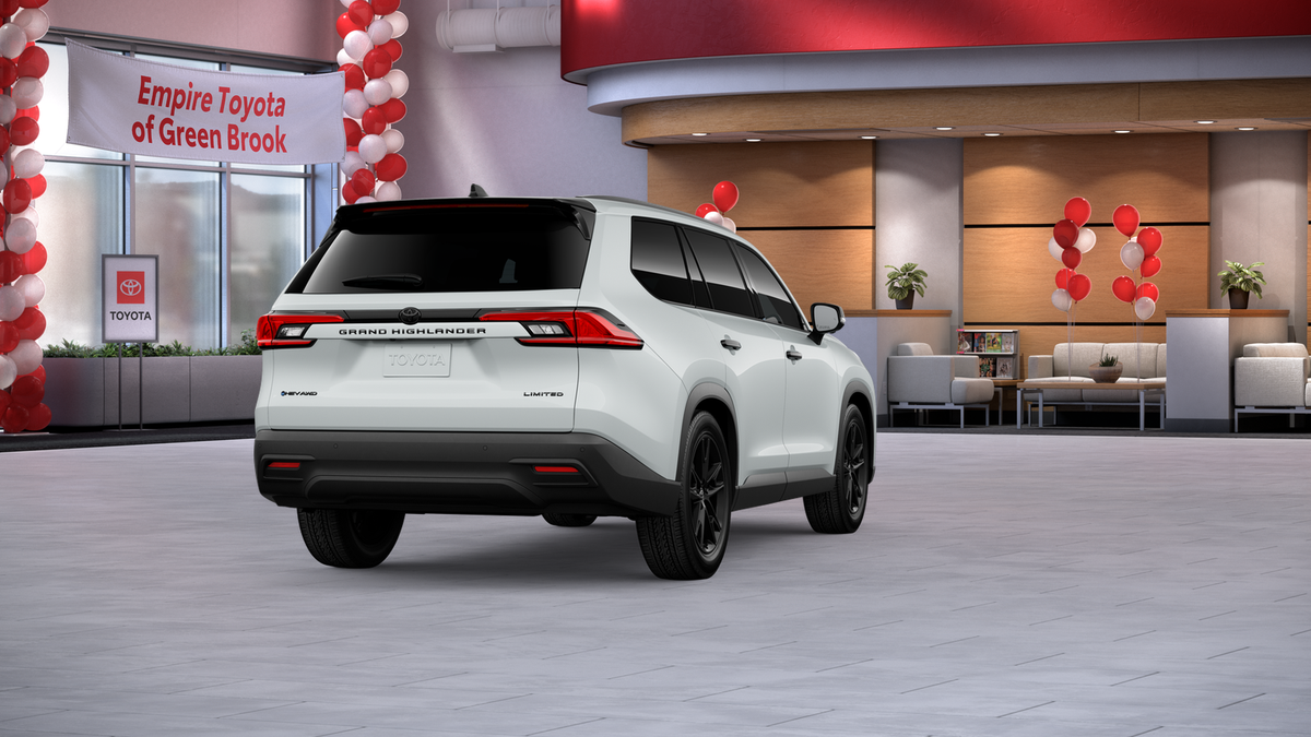 2026 Toyota Grand Highlander Hybrid Nightshade