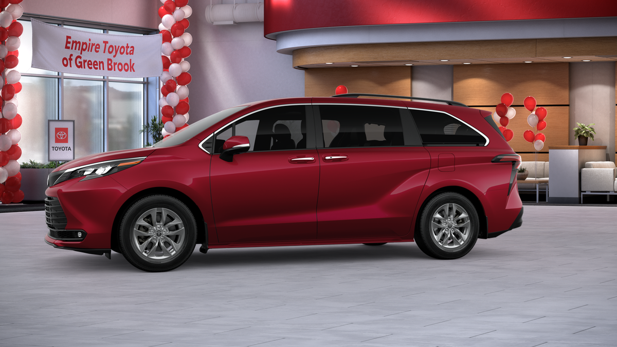2026 Toyota Sienna XLE